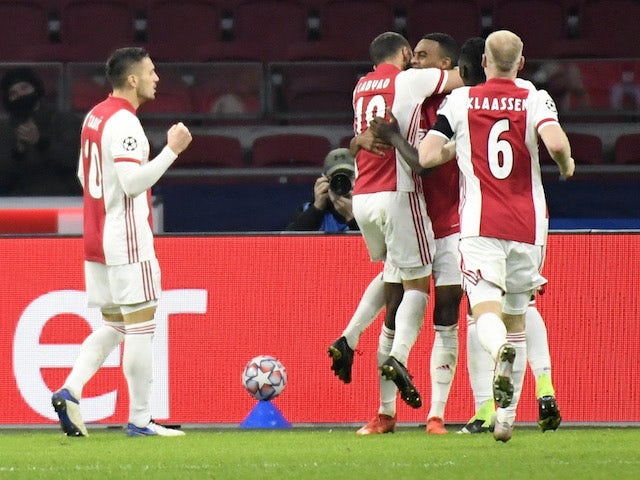 Ajax thể hiện một lối chơi đầy thuyết phục 